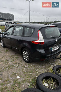 Минивэн Renault Grand Scenic 2011 в 