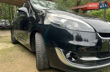 Мінівен Renault Grand Scenic 2013 в  фото 11 Мінівен Renault Grand Scenic 2013 в
