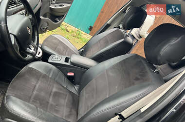 Мінівен Renault Grand Scenic 2013 в  фото 16 Мінівен Renault Grand Scenic 2013 в