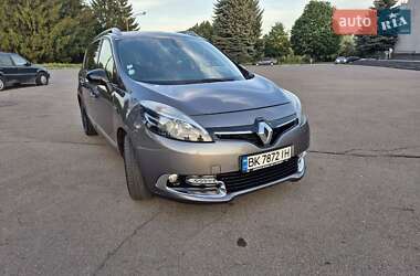 Минивэн Renault Grand Scenic 2015 в 