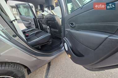 Минивэн Renault Grand Scenic 2015 в 