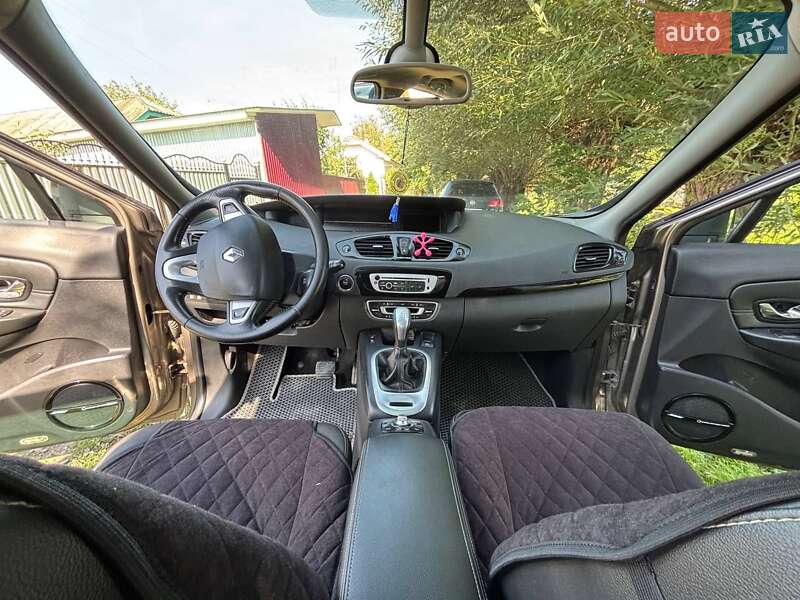 Минивэн Renault Grand Scenic 2013 в Банилове