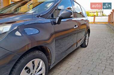 Минивэн Renault Grand Scenic 2010 в 
