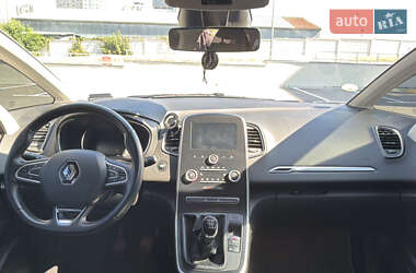 Минивэн Renault Grand Scenic 2017 в 
