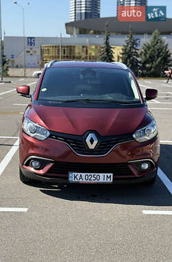 Минивэн Renault Grand Scenic 2017 в 
