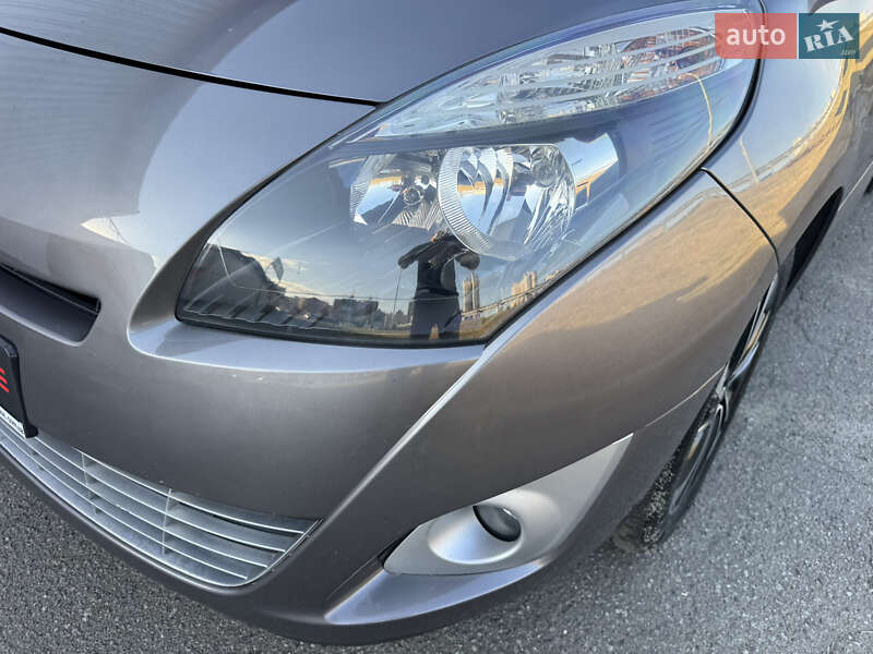 Мінівен Renault Grand Scenic 2010 в Києві фото 41 Мінівен Renault Grand Scenic 2010 в Києві
