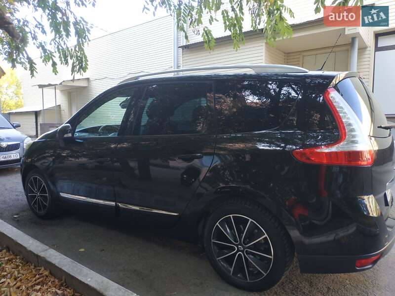 Минивэн Renault Grand Scenic 2013 в Киеве