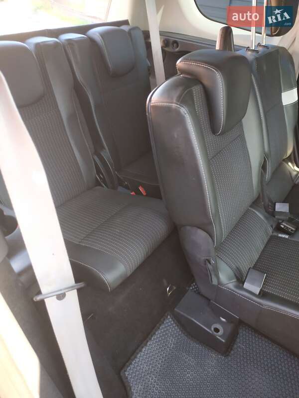 Минивэн Renault Grand Scenic 2013 в Киеве