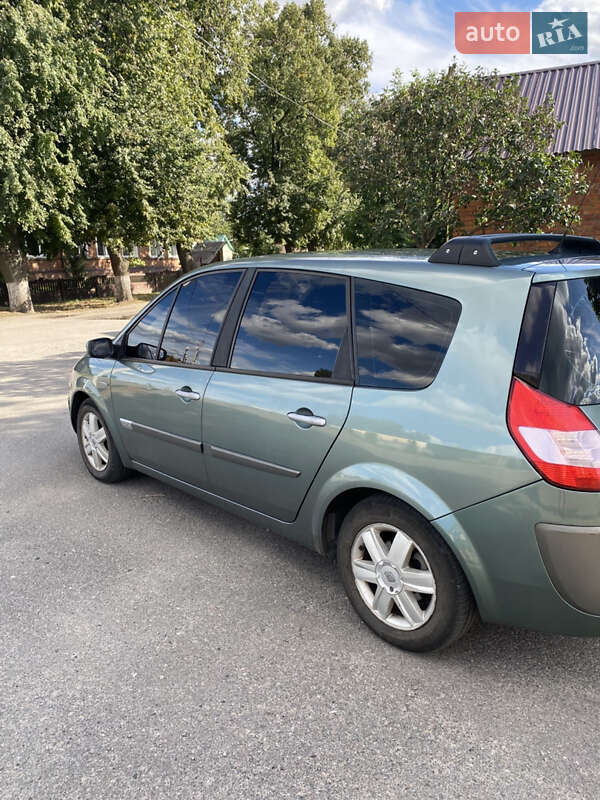 Минивэн Renault Grand Scenic 2004 в Золочеве