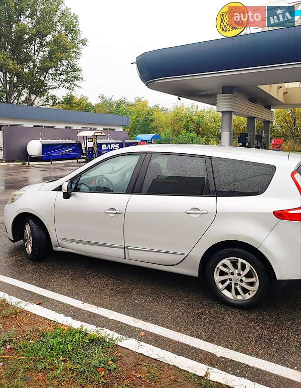 Минивэн Renault Grand Scenic 2012 в Черкассах