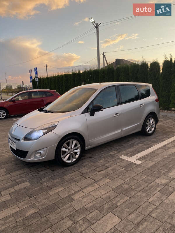 Мінівен Renault Grand Scenic 2011 в Луцьку