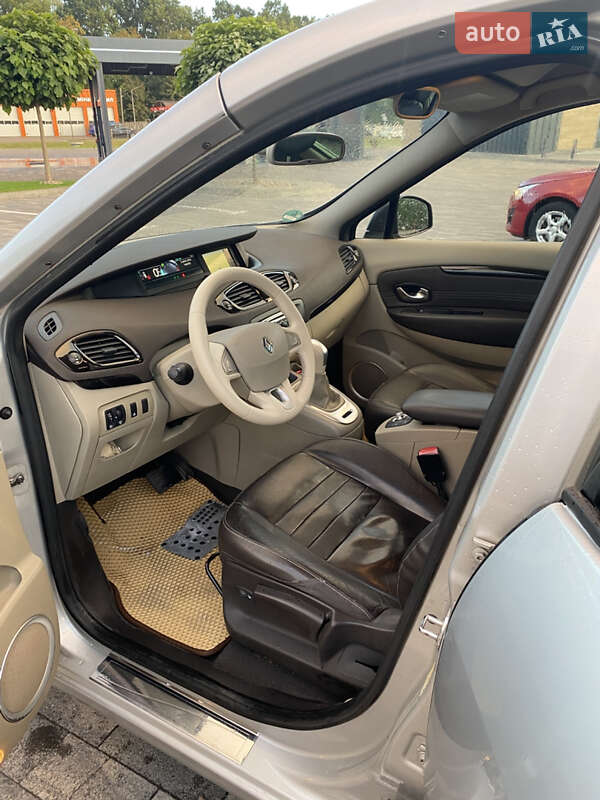 Мінівен Renault Grand Scenic 2011 в Луцьку