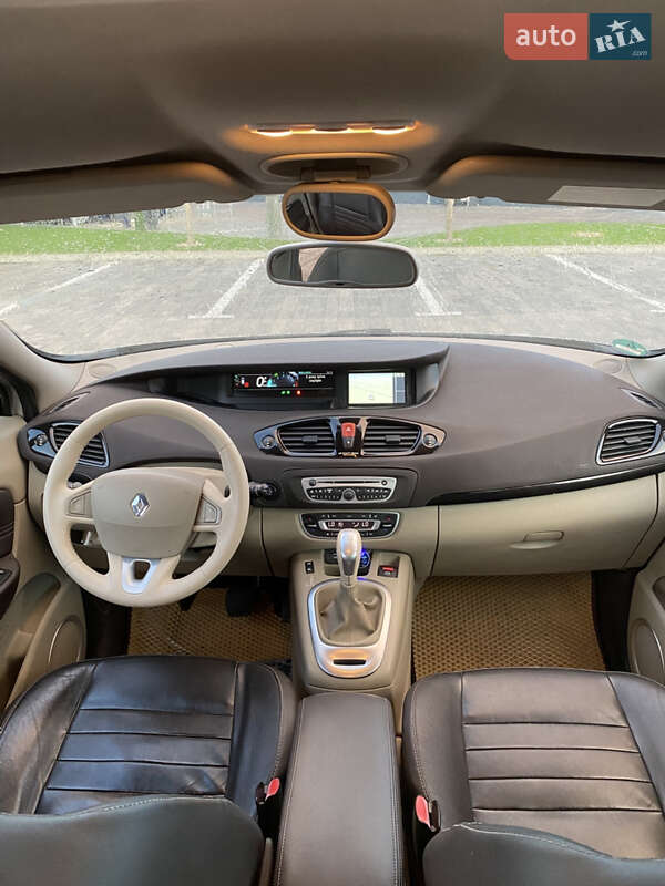 Мінівен Renault Grand Scenic 2011 в Луцьку