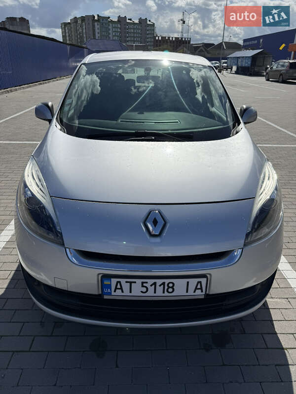 Минивэн Renault Grand Scenic 2012 в Калуше