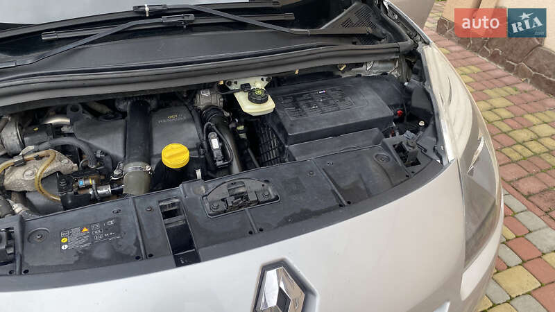 Минивэн Renault Grand Scenic 2009 в Львове фото 18 Минивэн Renault Grand Scenic 2009 в Львове