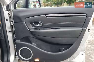 Минивэн Renault Grand Scenic 2012 в 