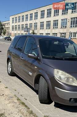 Минивэн Renault Grand Scenic 2004 в 