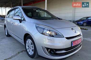 Минивэн Renault Grand Scenic 2012 в 