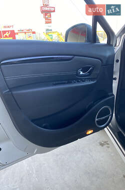 Минивэн Renault Grand Scenic 2012 в 