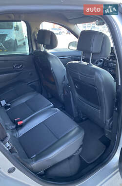 Минивэн Renault Grand Scenic 2012 в 