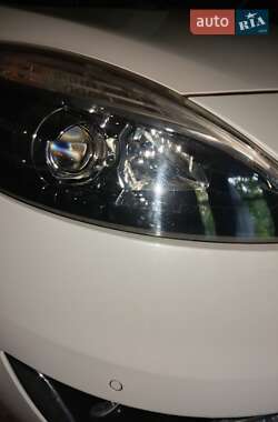 Минивэн Renault Grand Scenic 2013 в 