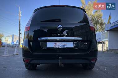 Минивэн Renault Grand Scenic 2012 в 