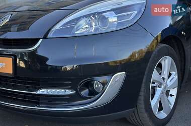 Минивэн Renault Grand Scenic 2012 в 