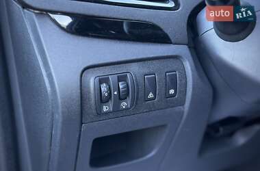 Минивэн Renault Grand Scenic 2012 в 