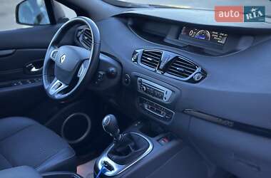 Минивэн Renault Grand Scenic 2012 в 