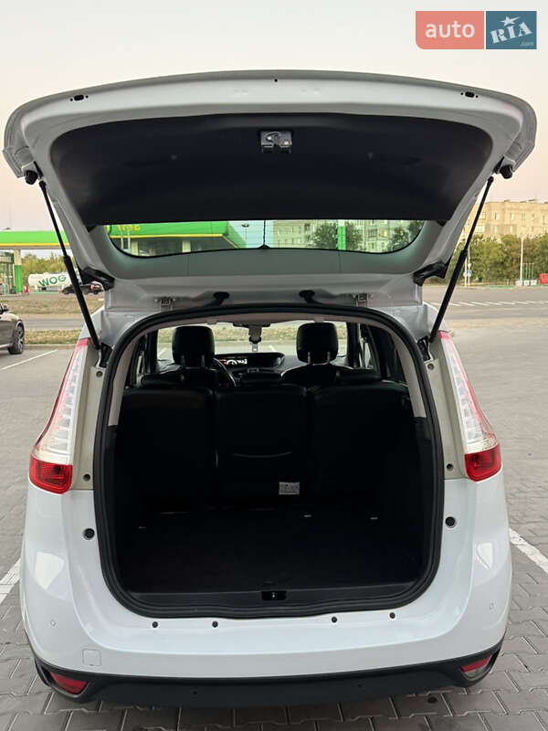 Минивэн Renault Grand Scenic 2015 в Вознесенске