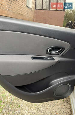 Минивэн Renault Grand Scenic 2014 в 