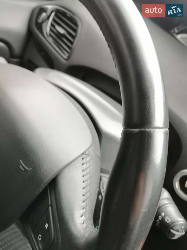 Мінівен Renault Grand Scenic 2014 в Кривому Розі фото 31 Мінівен Renault Grand Scenic 2014 в Кривому Розі