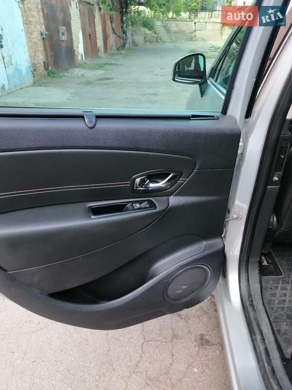 Мінівен Renault Grand Scenic 2014 в Кривому Розі фото 13 Мінівен Renault Grand Scenic 2014 в Кривому Розі