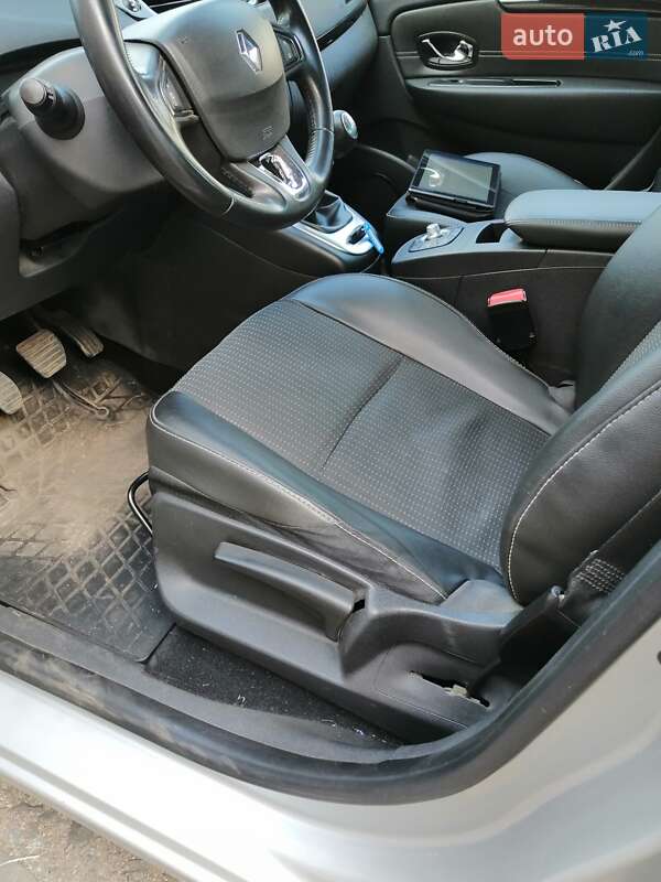 Мінівен Renault Grand Scenic 2014 в Кривому Розі фото 19 Мінівен Renault Grand Scenic 2014 в Кривому Розі