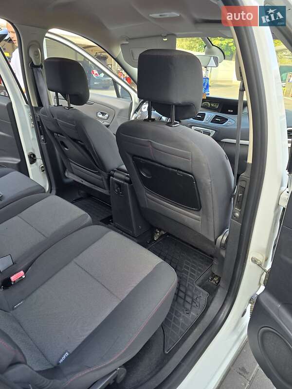 Минивэн Renault Grand Scenic 2014 в Киеве фото 23 Минивэн Renault Grand Scenic 2014 в Киеве