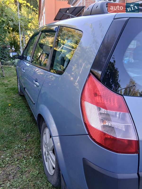 Минивэн Renault Grand Scenic 2006 в Ромнах