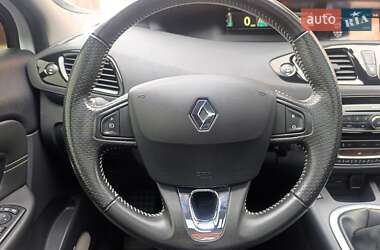 Минивэн Renault Grand Scenic 2016 в 