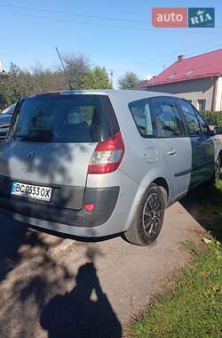 Минивэн Renault Grand Scenic 2005 в 