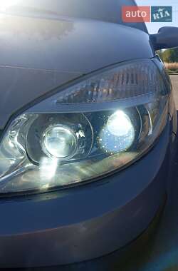 Минивэн Renault Grand Scenic 2005 в 