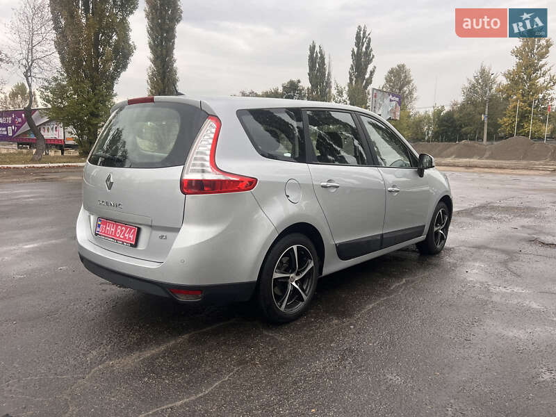 Минивэн Renault Grand Scenic 2012 в Киеве