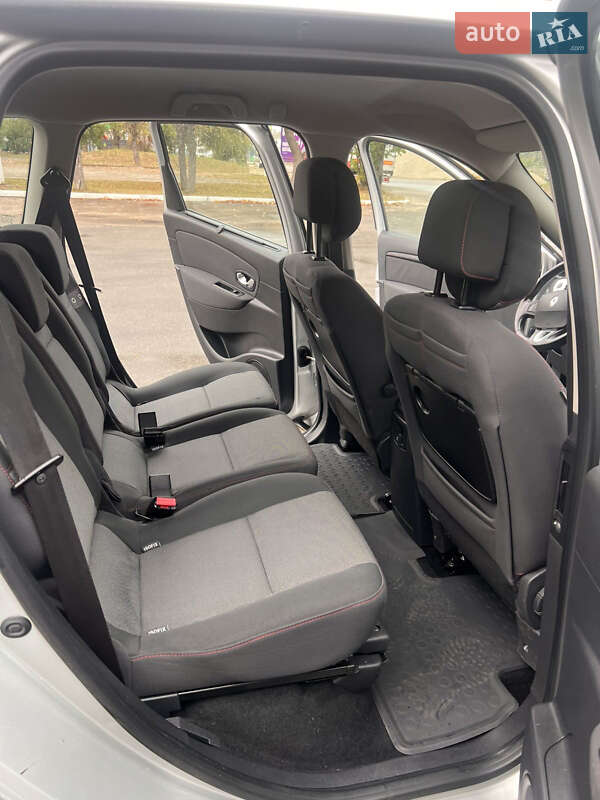 Минивэн Renault Grand Scenic 2012 в Киеве