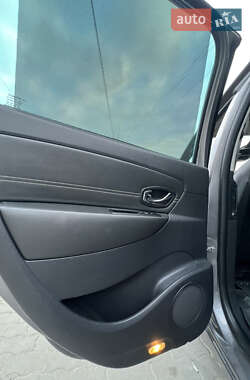 Минивэн Renault Grand Scenic 2013 в 