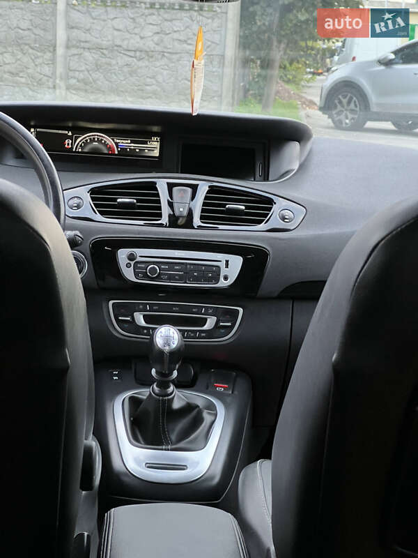 Минивэн Renault Grand Scenic 2013 в Городке фото 50 Минивэн Renault Grand Scenic 2013 в Городке