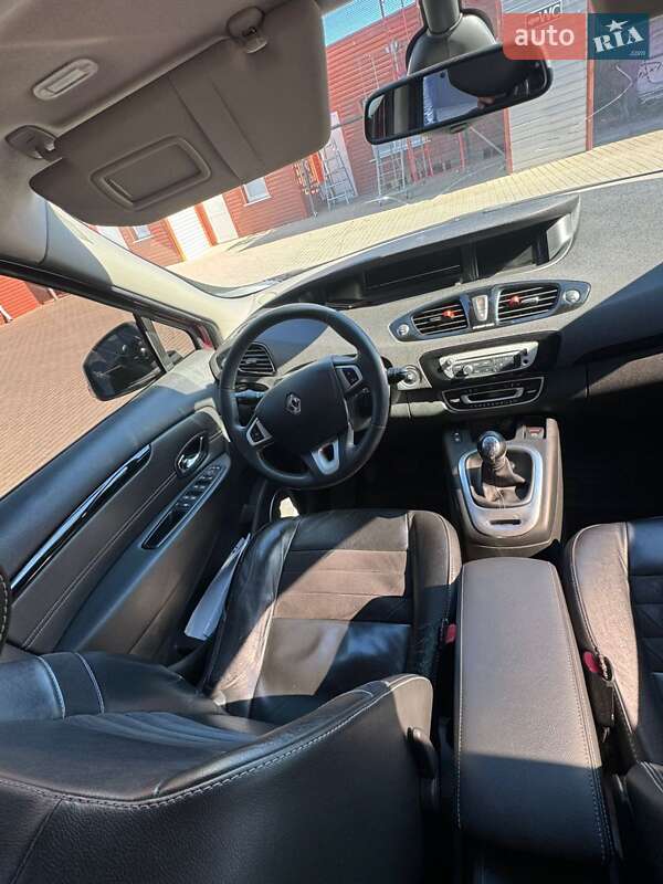 Минивэн Renault Grand Scenic 2012 в Недригайлове