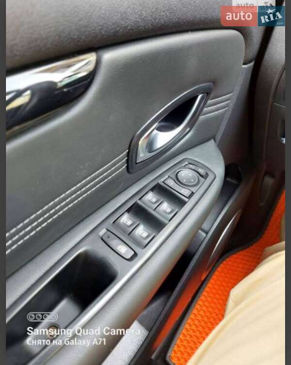 Мінівен Renault Grand Scenic 2011 в Чернігові фото 3 Мінівен Renault Grand Scenic 2011 в Чернігові