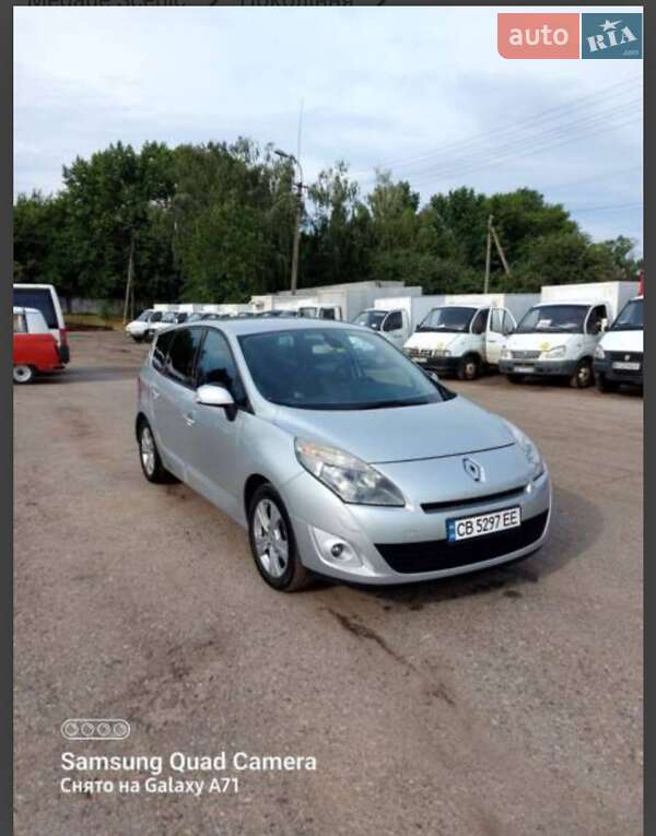 Мінівен Renault Grand Scenic 2011 в Чернігові фото Мінівен Renault Grand Scenic 2011 в Чернігові