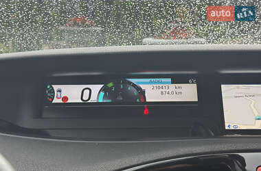 Минивэн Renault Grand Scenic 2011 в 