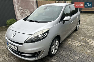 Минивэн Renault Grand Scenic 2012 в Косове