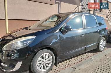 Минивэн Renault Grand Scenic 2012 в 