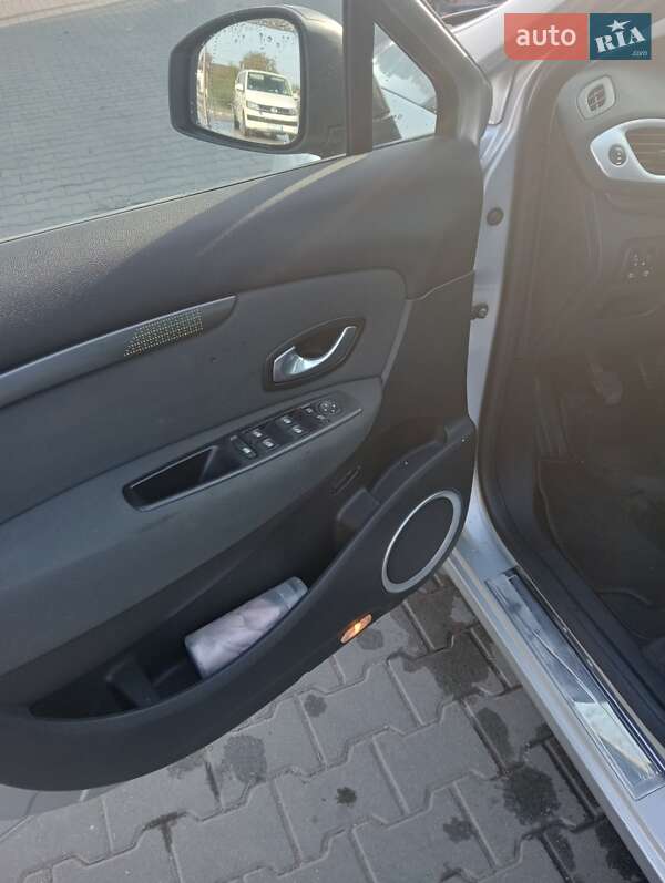 Мінівен Renault Grand Scenic 2009 в Нововолинську